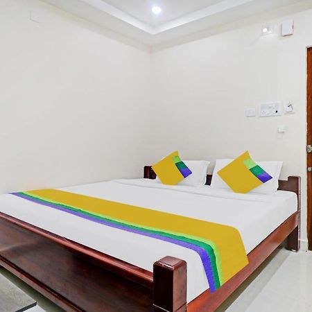 Itsy By Treebo - Vardhan Stay Inn Tirupati Exteriör bild