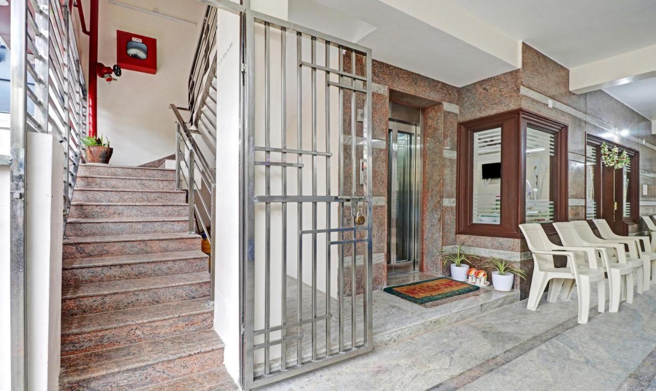 Itsy By Treebo - Vardhan Stay Inn Tirupati Exteriör bild